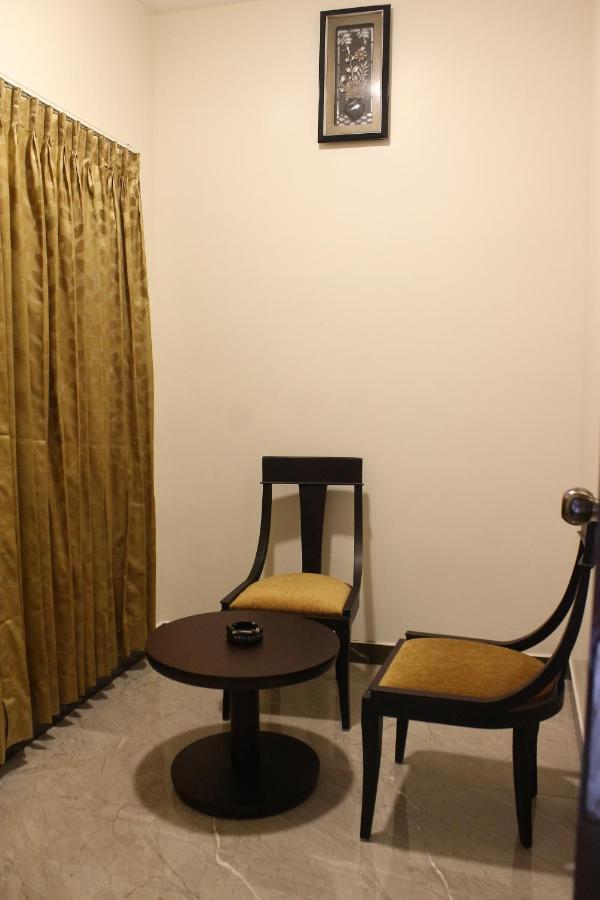 The Lavish Moon Hotell Yercaud Exteriör bild